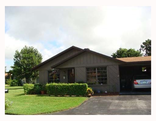 3604 East Forge Road, Unit 21 Davie, FL 33328 - Photo 1 of 1 Exterior Front