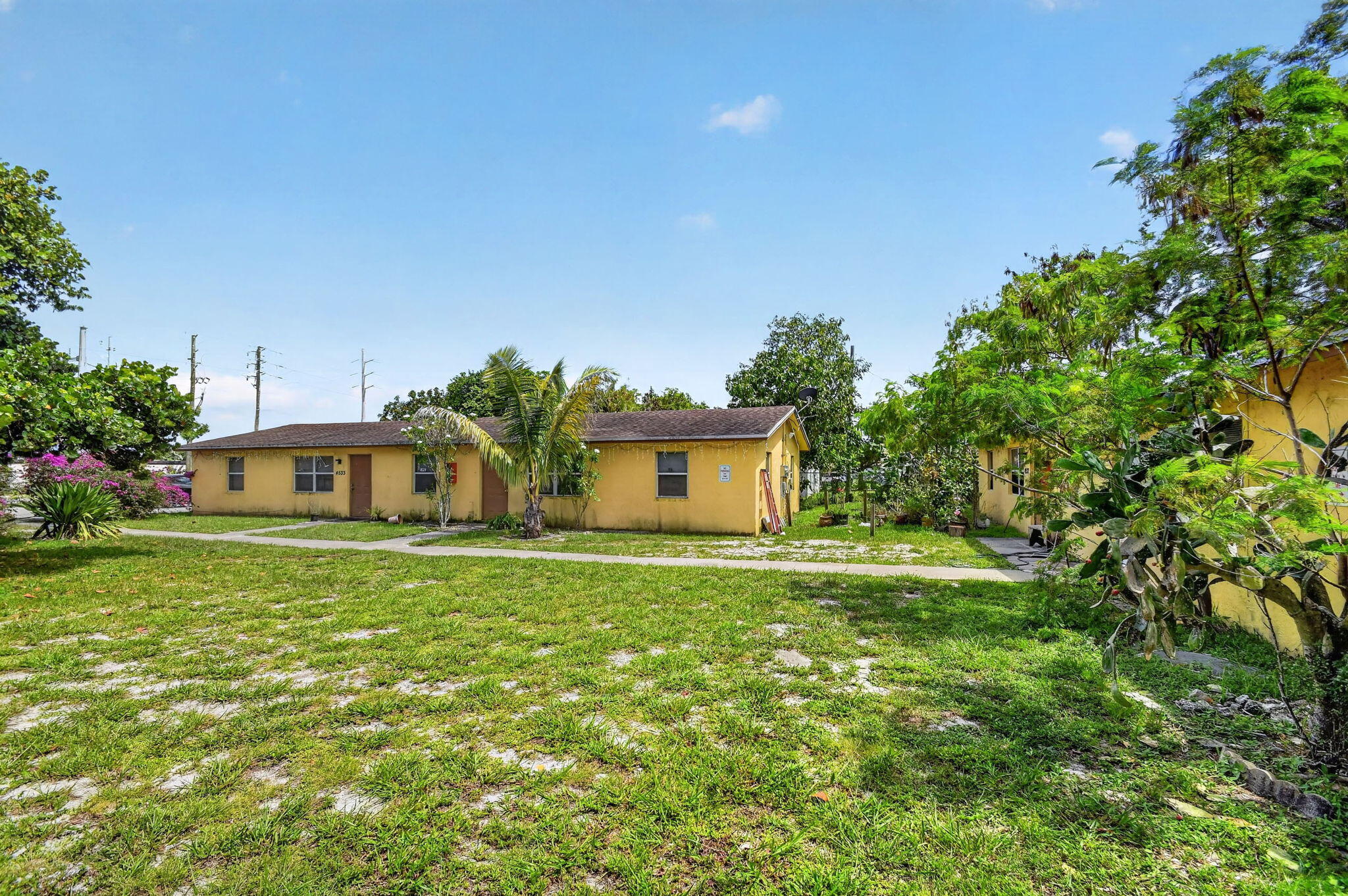 4537 Coconut Road Lake Worth, FL 33461 - Photo 15 of 55 31-web-or-mls-NEW (3)