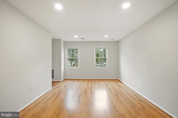 $525,000 | 10 Ingleside Court, Rockville, MD 20850