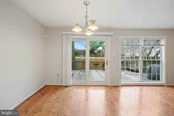 $525,000 | 10 Ingleside Court, Rockville, MD 20850