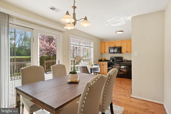 $525,000 | 10 Ingleside Court, Rockville, MD 20850