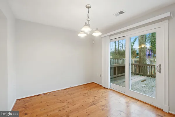 $525,000 | 10 Ingleside Court, Rockville, MD 20850