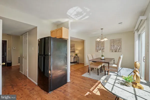 $525,000 | 10 Ingleside Court, Rockville, MD 20850