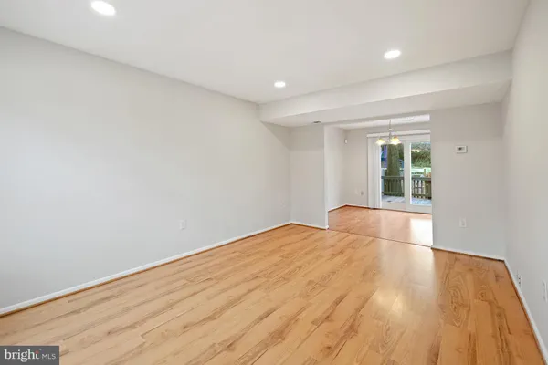 $525,000 | 10 Ingleside Court, Rockville, MD 20850