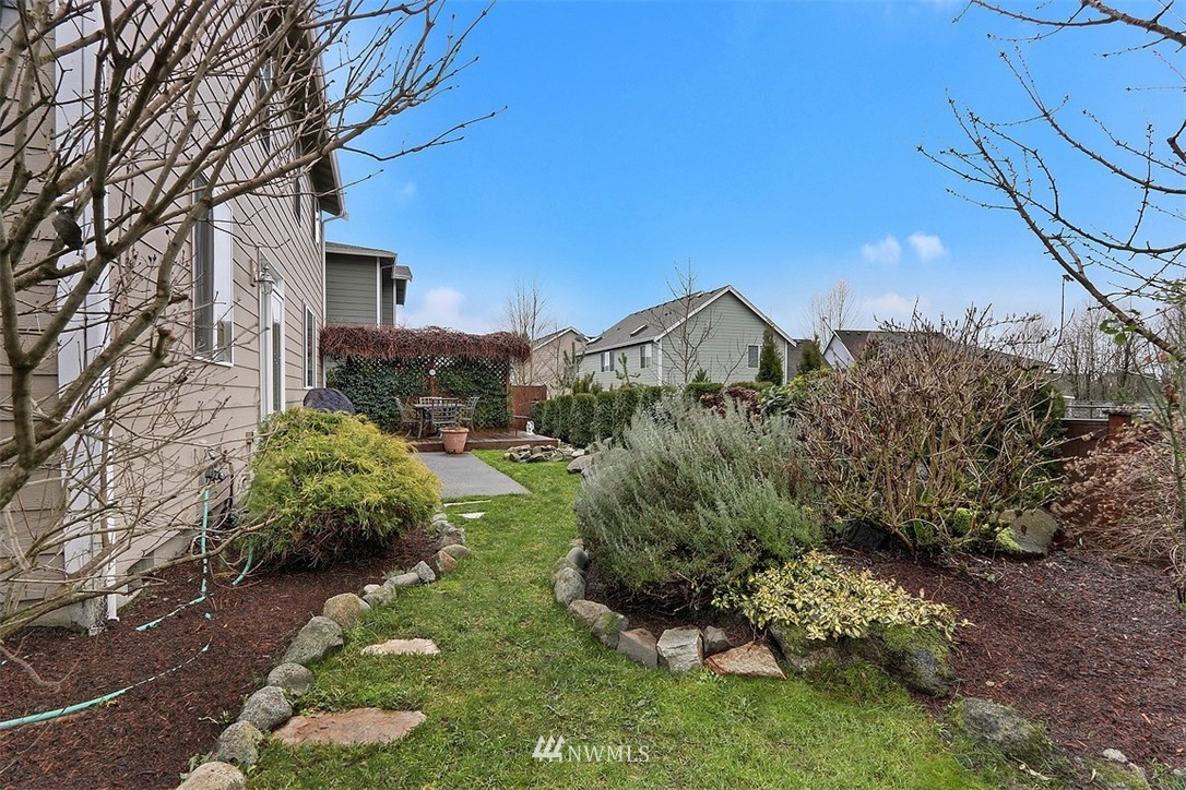 653 Pasco Place Northeast Renton, WA 98059 - Photo 2 of 26
