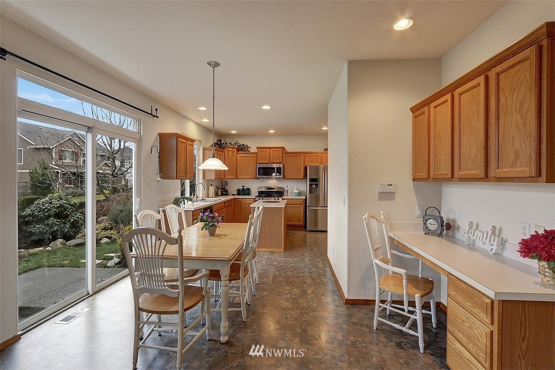 653 Pasco Place Northeast Renton, WA 98059 - Photo 13 of 26