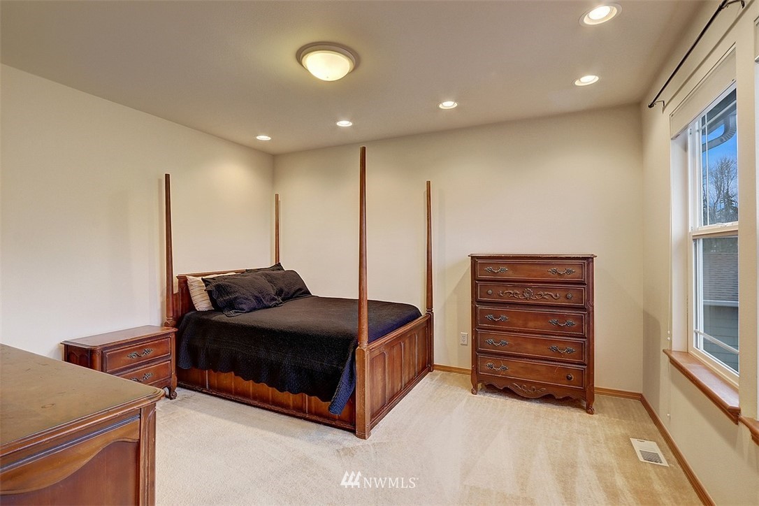 653 Pasco Place Northeast Renton, WA 98059 - Photo 21 of 26