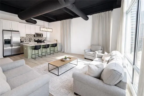 $289,900 | 1101 Walnut Street, Unit 201, Kansas City, MO 64106