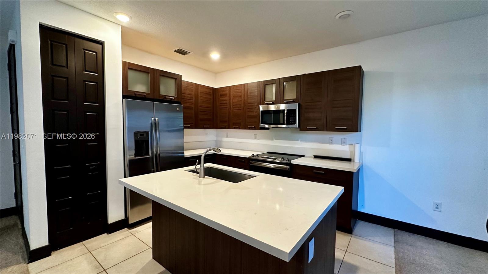9155 Northwest 161st Street Miami Lakes, FL 33018 - Photo 9 of 47