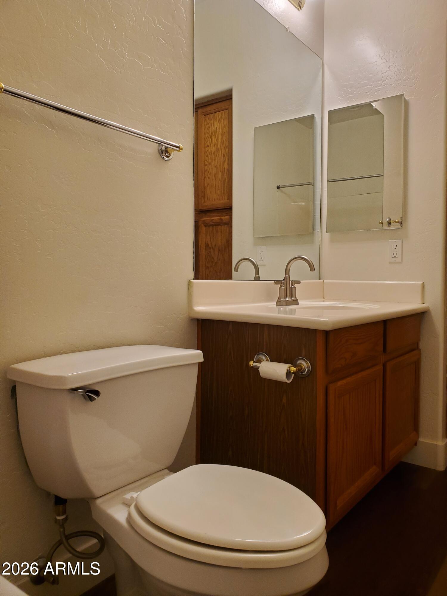2430 East Darrel Road Phoenix, AZ 85042 - Photo 48 of 64 Guest Bathroom