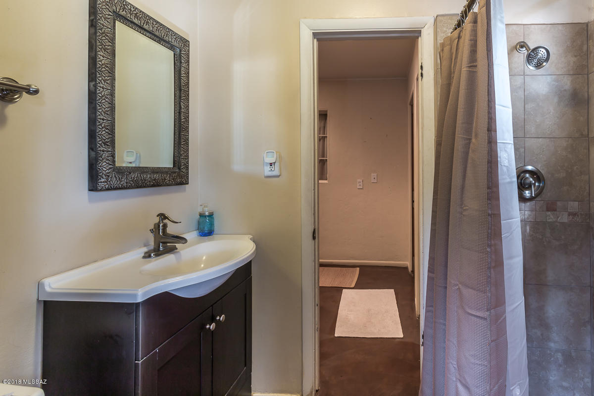 4957 East Fort Lowell Road Tucson, AZ 85712 - Photo 32 of 42