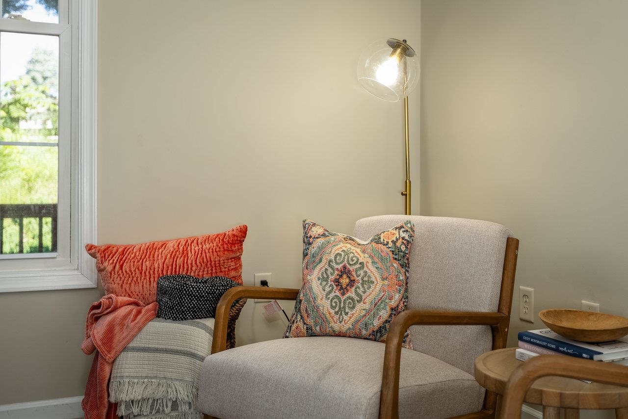 1398 Verdant Spring Lane Harrisonburg, VA 22801 - Photo 8 of 43 a living room with furniture and a window