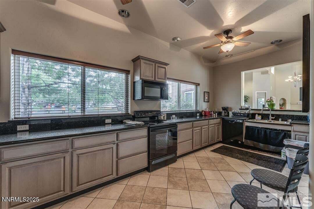 6850 Sharlands Avenue, Unit 2128 Reno, NV 89523 - Photo 19 of 39 20250409224924408645000000-o