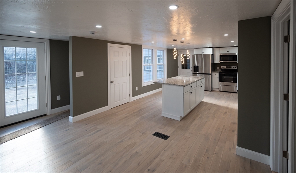 217 Spring Street Athol, MA 01331 - Photo 5 of 35