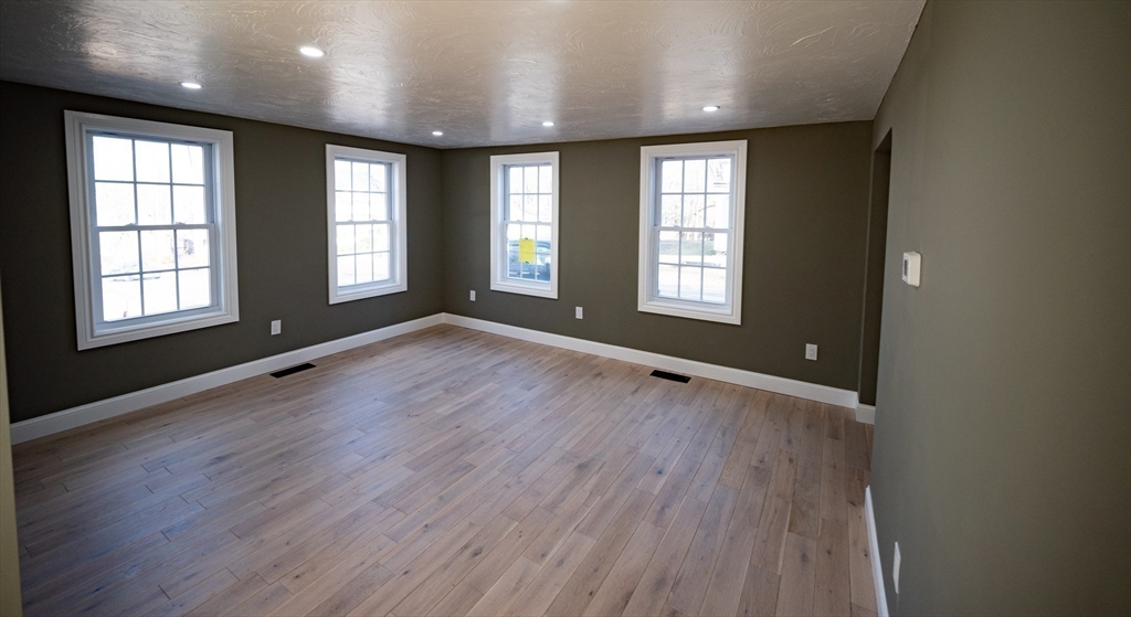 217 Spring Street Athol, MA 01331 - Photo 6 of 35