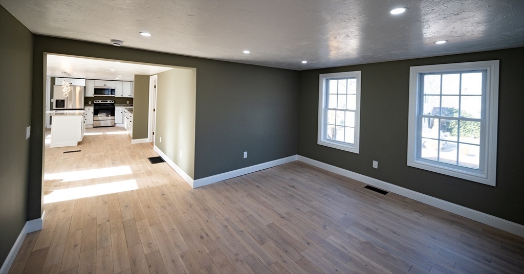 217 Spring Street Athol, MA 01331 - Photo 7 of 35