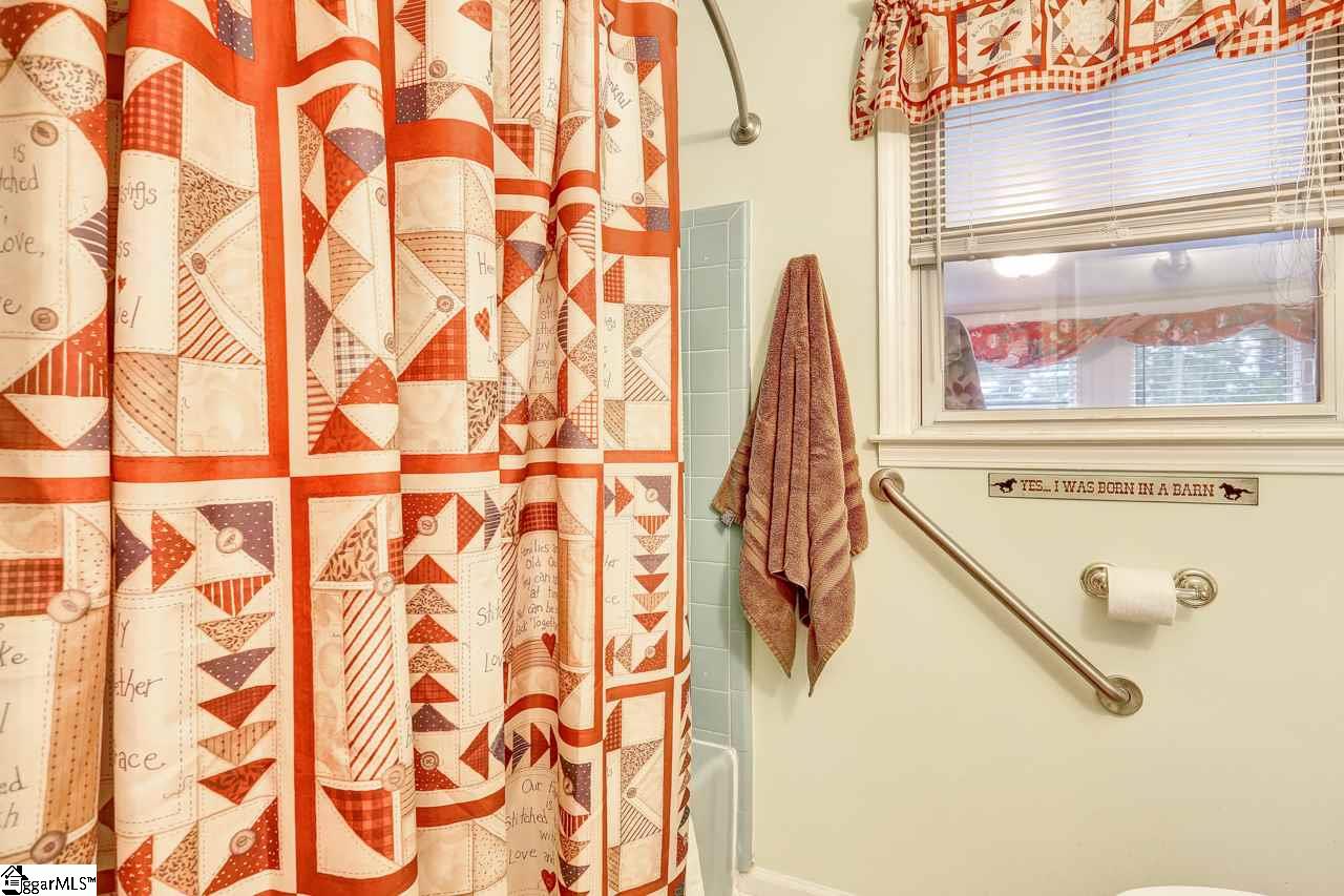 1600 Durham Road Piedmont, SC 29673 - Photo 17 of 36