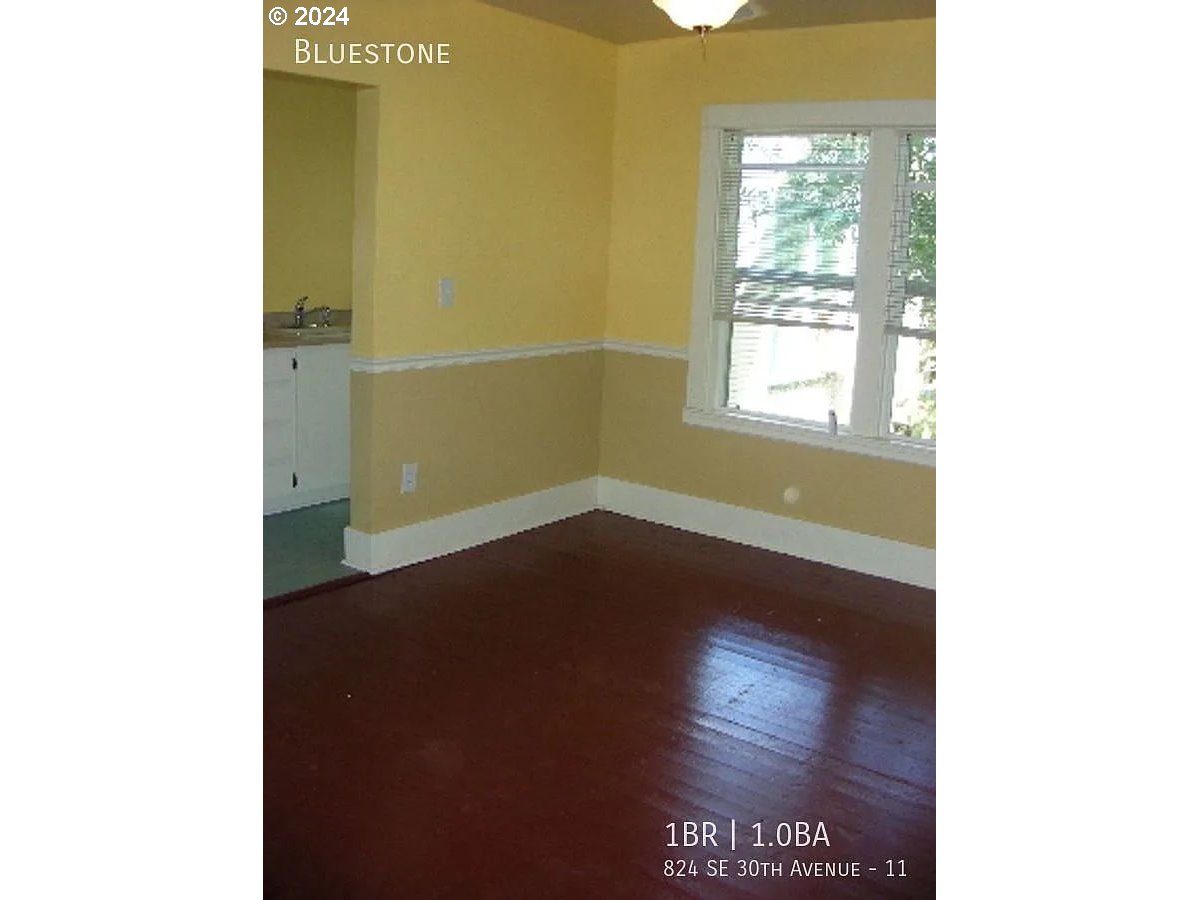 824 Southeast 30th Avenue Portland, OR 97214 - Photo 28 of 48