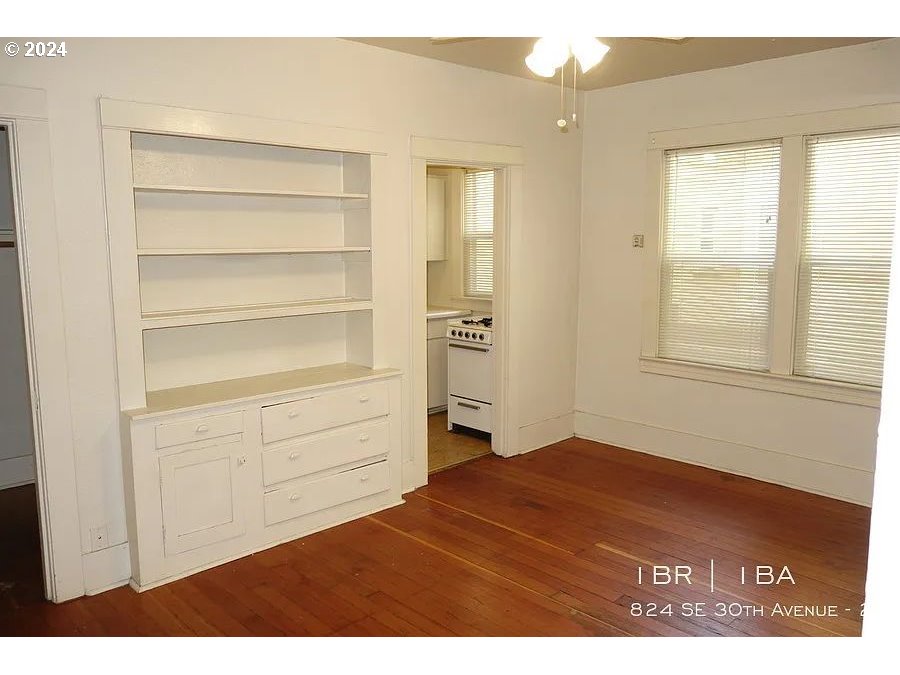 824 Southeast 30th Avenue Portland, OR 97214 - Photo 38 of 48