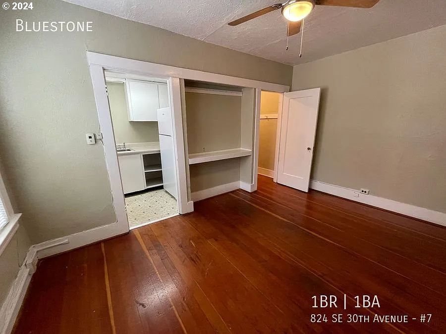 824 Southeast 30th Avenue Portland, OR 97214 - Photo 10 of 48
