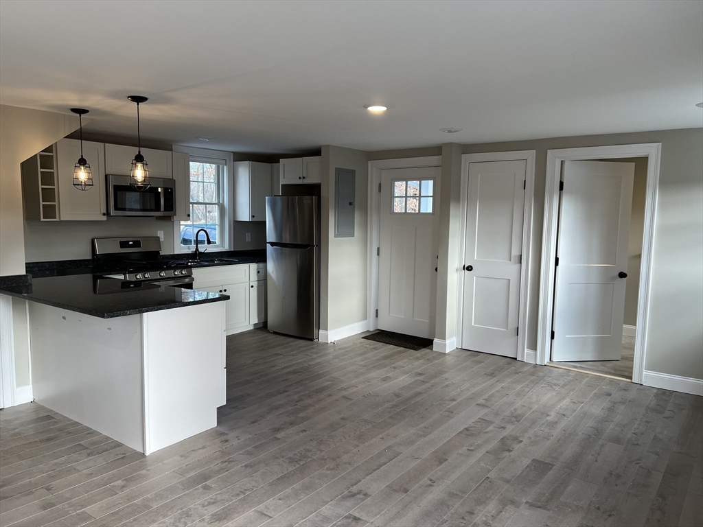 70 Burroughs Road North Reading, MA 01864 - Photo 5 of 29