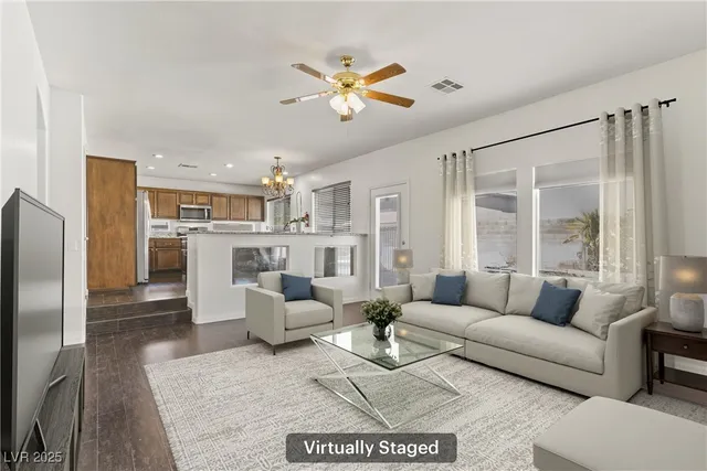 $540,000 | 6384 Cornstalk Circle, Las Vegas, NV 89142