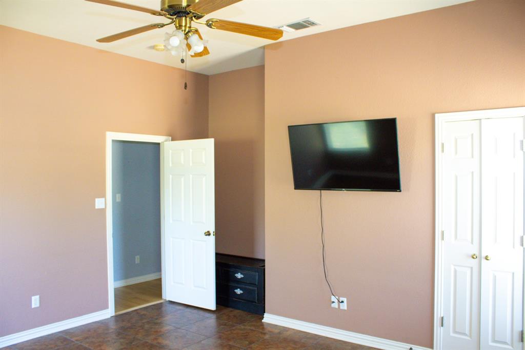 611 Gladness, Unit A Rhome, TX 76078 - Photo 35 of 40