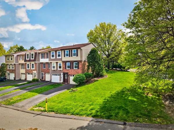 $214,900 | Undisclosed Address, Bridgeville, PA 15017