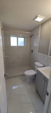 $2,000 | 2504 Northwest 9th Lane, Unit 2, Wilton Manors, FL 33311