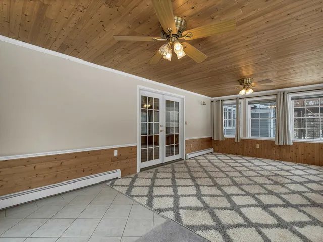 $718,000 | 132 Dustin Tavern Road, Weare, NH 03281