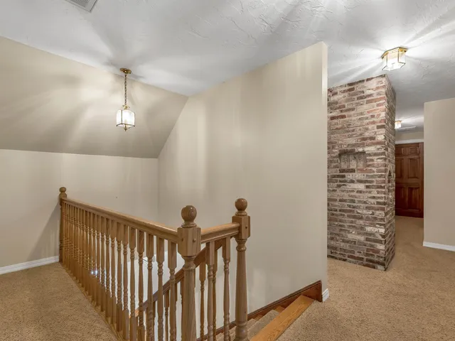 $718,000 | 132 Dustin Tavern Road, Weare, NH 03281