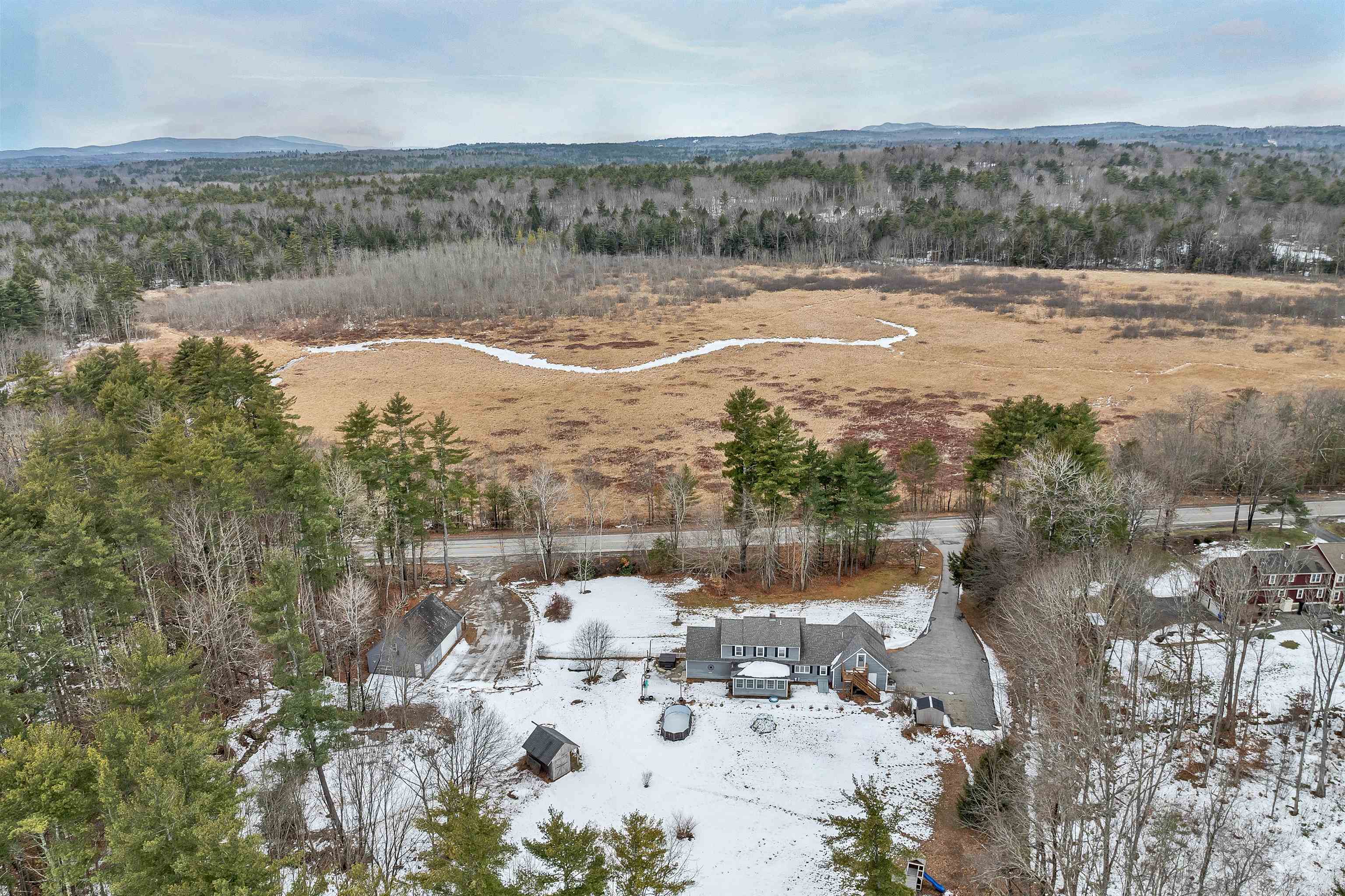 132 Dustin Tavern Road Weare, NH 03281 - Photo 5 of 51 Gallery Image 5