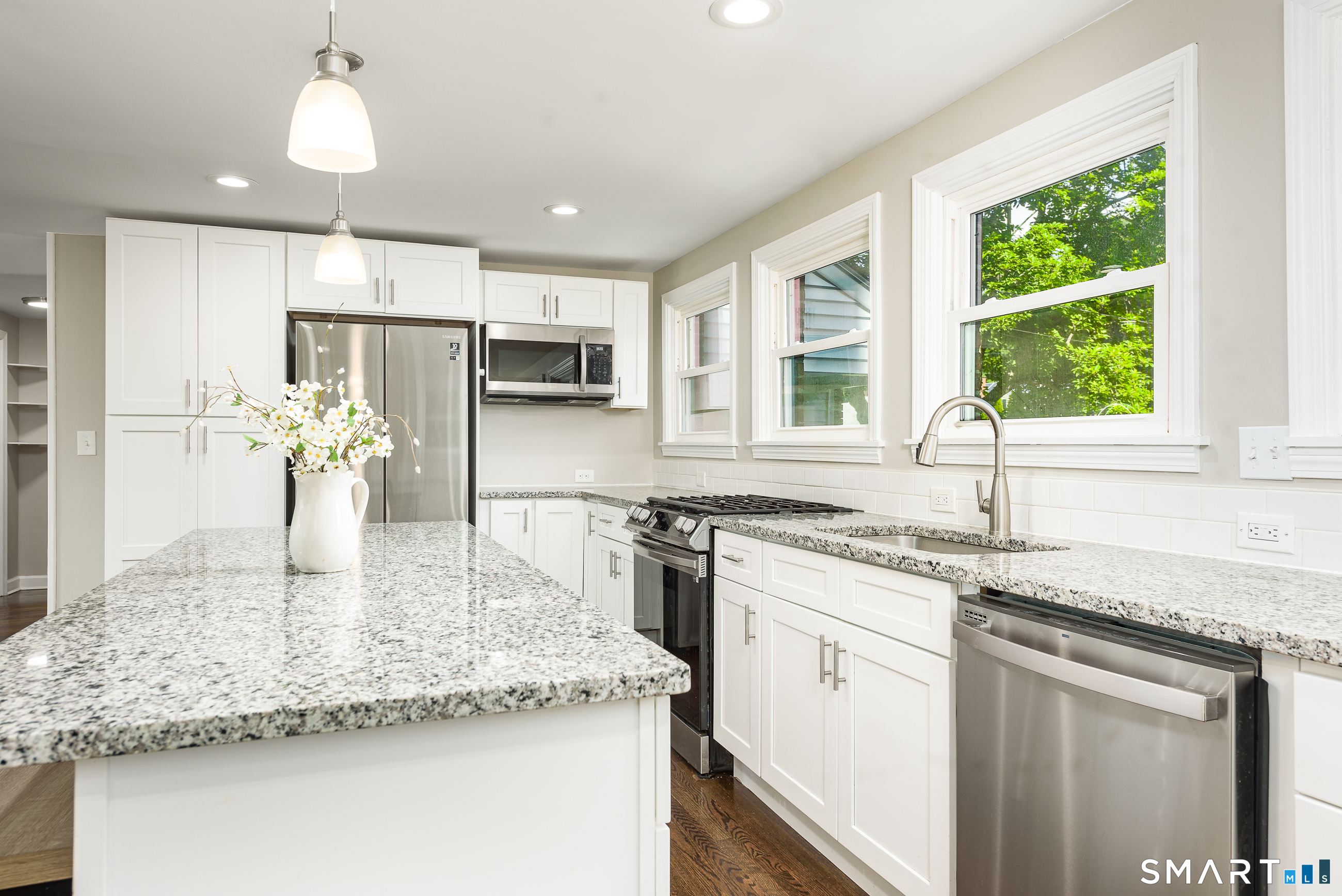 23 Ludlow Road Windsor, CT 06095 - Photo 12 of 37