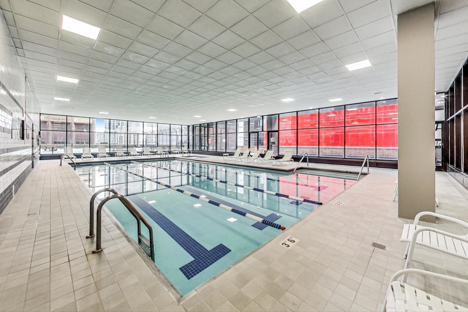 211 East Ohio Street, Unit 2817 Chicago, IL 60611 - Photo 28 of 36