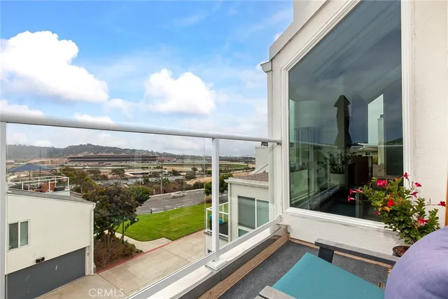 an outdoor view of the house