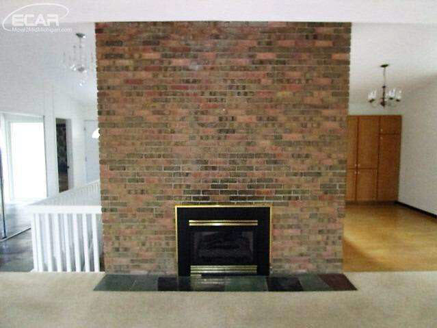 13455 White Lake Road Fenton, MI 48430 - Photo 12 of 30 21173594-11.JPG