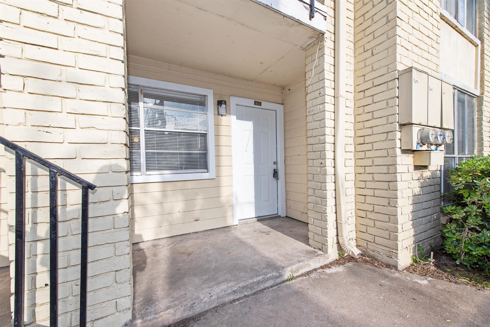 a view of a house with an outdoor space