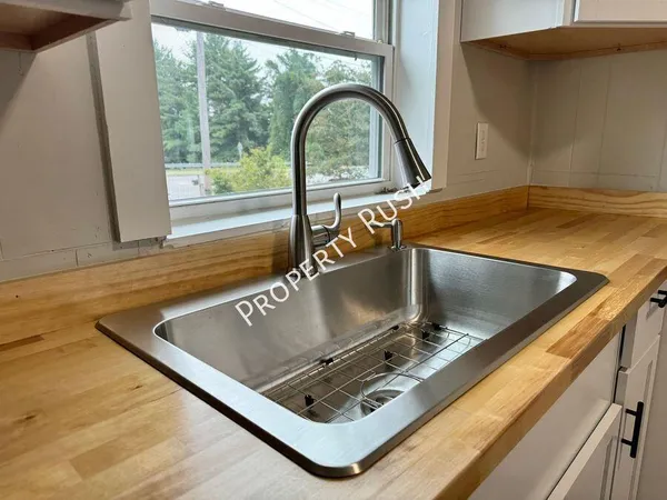 $1,695 | 6618 Shallowford Road, Chattanooga, TN 37421