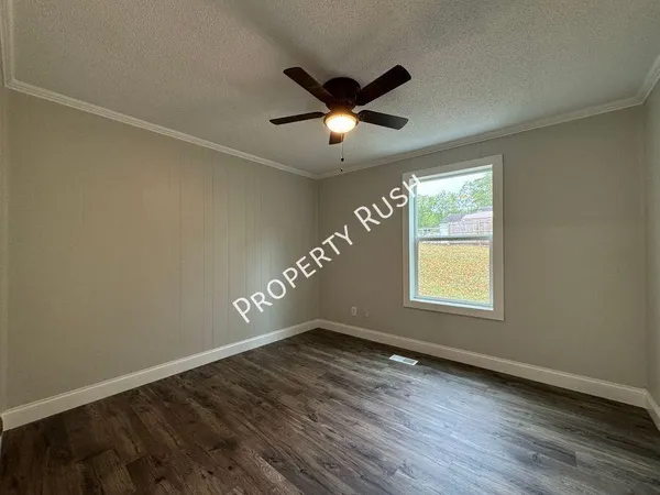 $1,695 | 6618 Shallowford Road, Chattanooga, TN 37421