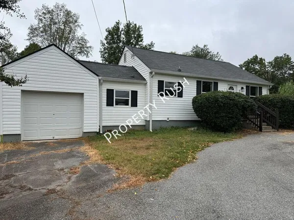 $1,695 | 6618 Shallowford Road, Chattanooga, TN 37421