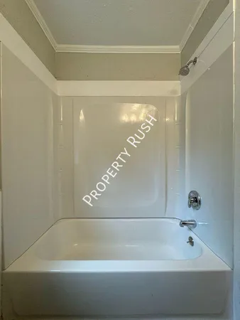 $1,695 | 6618 Shallowford Road, Chattanooga, TN 37421