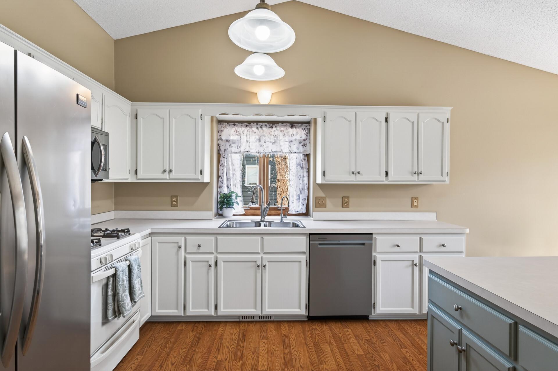 2810 Oak Ridge Drive Monticello, MN 55362 - Photo 9 of 60