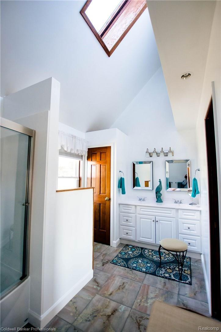 8138 Burpee Road Grand Blanc, MI 48439 - Photo 33 of 90 DSC_8018.jpg