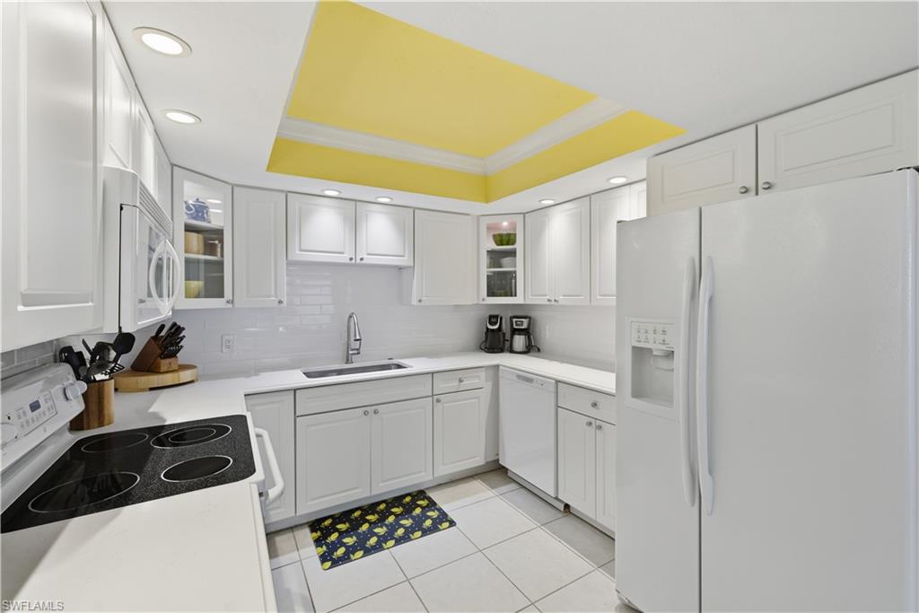 341 3rd Avenue South, Unit 341 Naples, FL 34102 - Photo 14 of 25