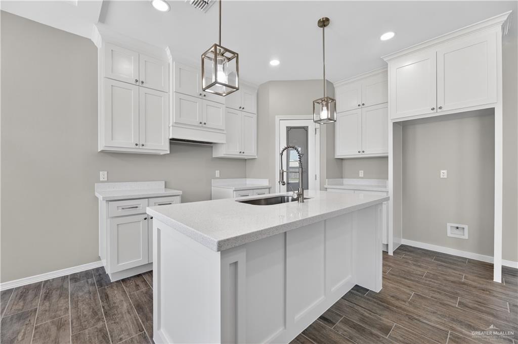 425 Serg Loop Alamo, TX 78516 - Photo 7 of 18