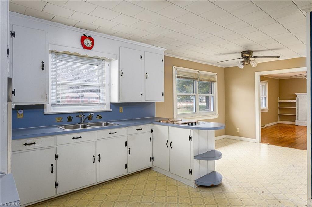 511 Calvin Sowers Road Lexington, NC 27295 - Photo 5 of 18 Gallery Image 5