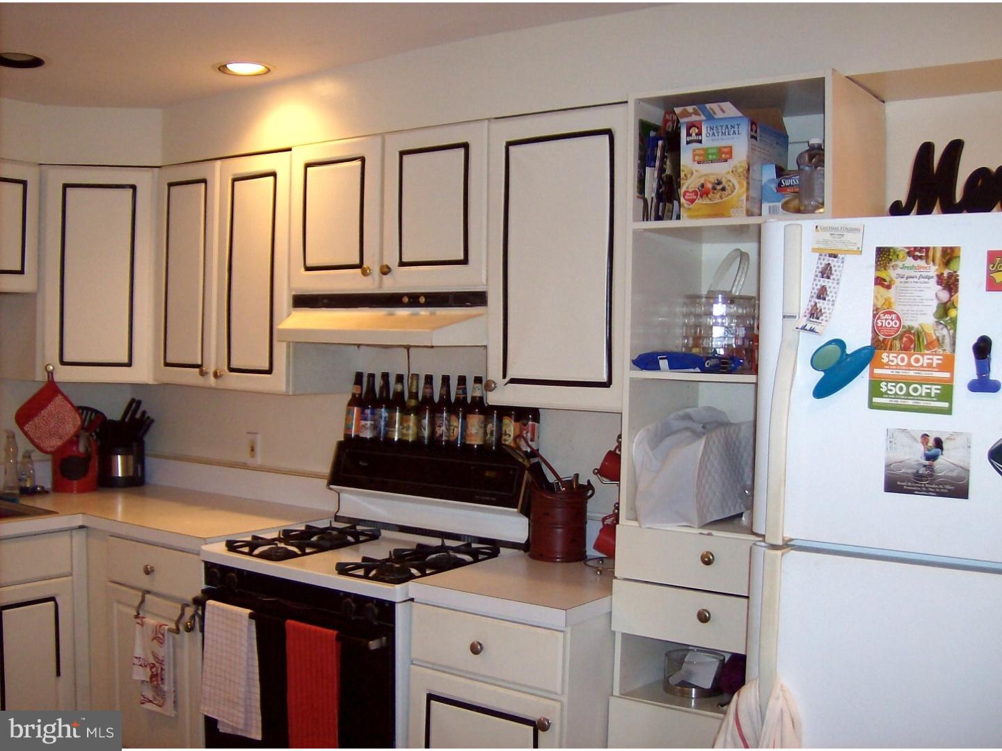1815 Pennington Road Philadelphia, PA 19151 - Photo 9 of 18 Kitchen