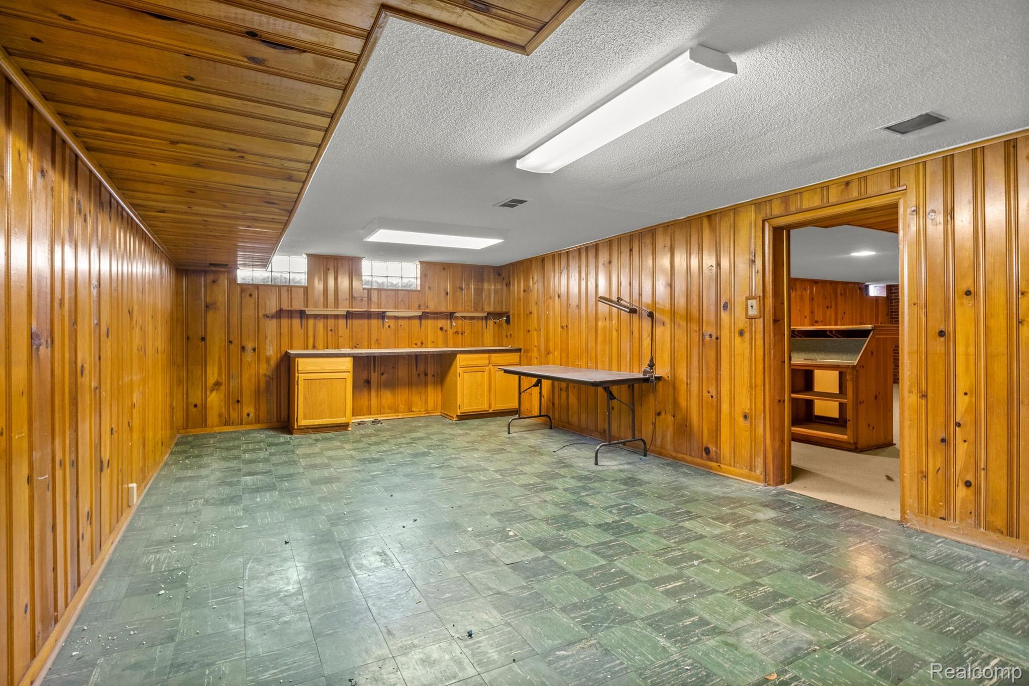 451 South Gulley Road Dearborn, MI 48124 - Photo 30 of 41 Basement