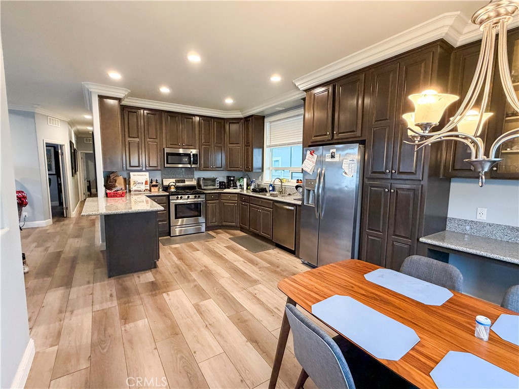 3500 Buchanan Street, Unit 196 Riverside, CA 92503 - Photo 11 of 28 Gallery Image 11