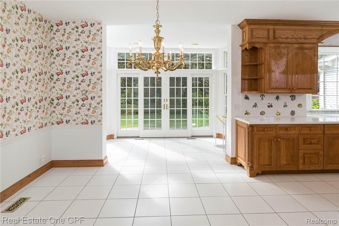 521 Lake Shore Road Grosse Pointe, MI 48236 - Photo 15 of 58 521LakeShoreRd-12.jpg